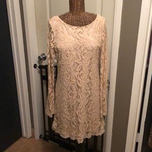 Nude lace mini